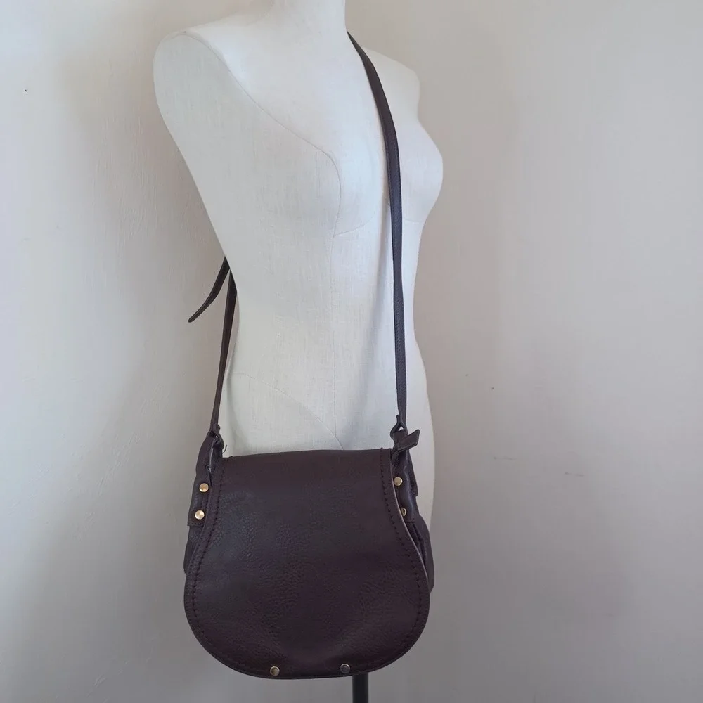 Charming Charlie Brown Pebbled Vegan Leather Saddle Crossbody Bag Whipstitch